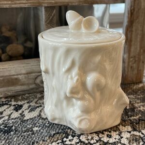 Irish Parian Donegal China Tree Stump Lidded Jar